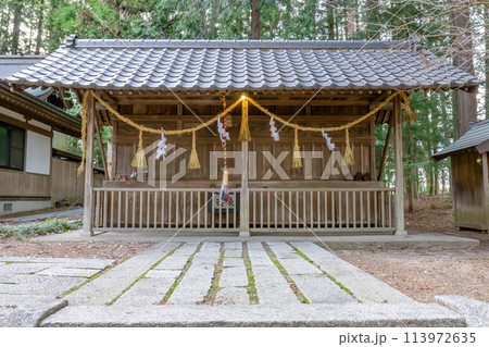 長野県駒ヶ根市赤穂の大宮五十鈴神社　末社殿 113972635