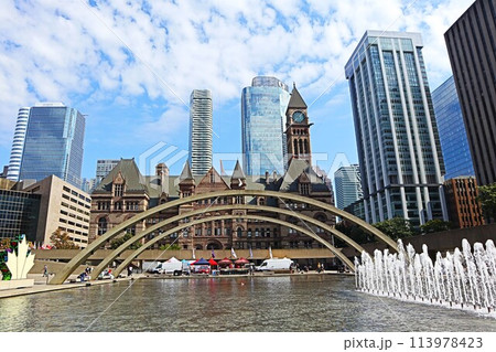 トロント市庁舎、ネイサン・フィリップス・スクエア 113978423