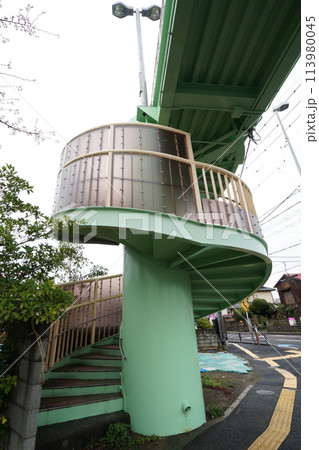 ぐるぐる歩道橋 113980045