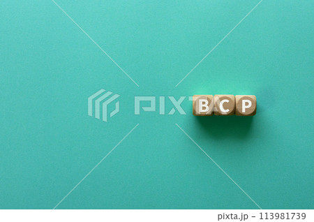 BCPと書かれたウッドキューブがあります。アイキャッチ画像 BCPと書かれたウッドキューブがあります。アイキャッチ画像 113981739