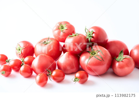 新鮮なトマト 113982175