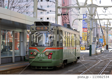札幌市電 002 リバイバルカラー 243号 113982534