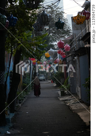 何気ない海外の路地裏 何気ない海外の路地裏 113984739