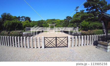 世界文化遺産百舌鳥古市古墳群の仁徳天皇陵 世界文化遺産百舌鳥古市古墳群の仁徳天皇陵 113985238