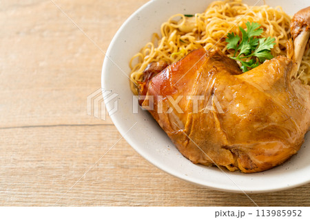 Dried Noodles with Braised Chicken 113985952