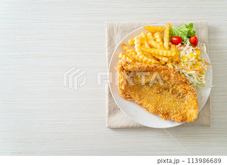 fried fish and potatoes chips fried fish and potatoes chips 113986689
