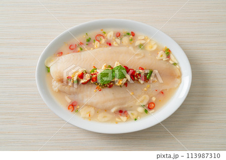 Steamed Fish in Spicy Lemon Sauce Steamed Fish in Spicy Lemon Sauce 113987310