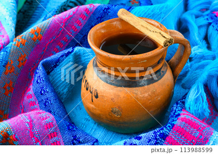 メキシコの伝統的なコーヒー　カフェ・デ・オジャ　Café de olla 113988599