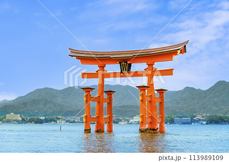 広島 嚴島神社　大鳥居 113989109