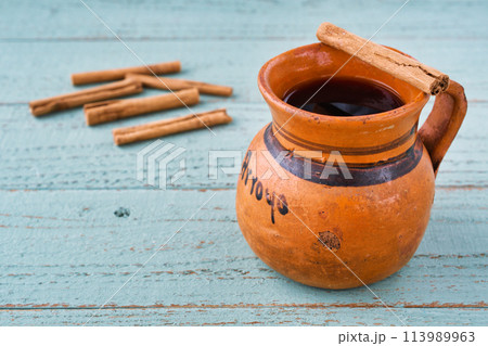 メキシコの伝統的なコーヒー カフェ・デ・オジャ Café de olla メキシコの伝統的なコーヒー カフェ・デ・オジャ Café de olla 113989963