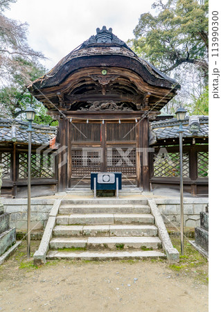 大阪府池田市綾羽の伊居太神社(呉服・穴織姉妹の伝説) 中門 大阪府池田市綾羽の伊居太神社(呉服・穴織姉妹の伝説) 中門 113990300