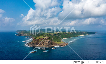 東崎灯台の風景空撮 113990423