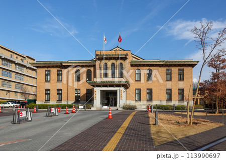山梨県　甲府市　山梨県県議会議事堂 113990697