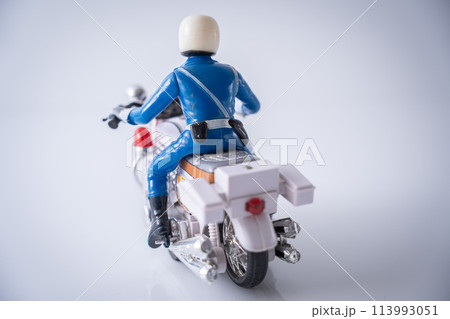 白バイ 緊急車両 オートバイ バイク 白バイ 緊急車両 オートバイ バイク 113993051
