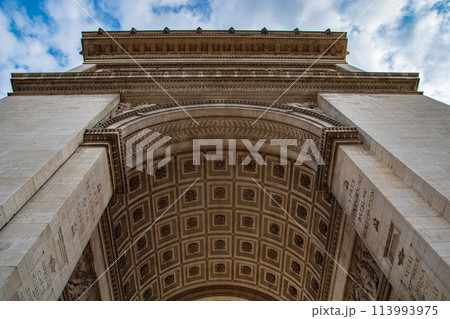 観光都市のフランスのパリの観光名所 113993975