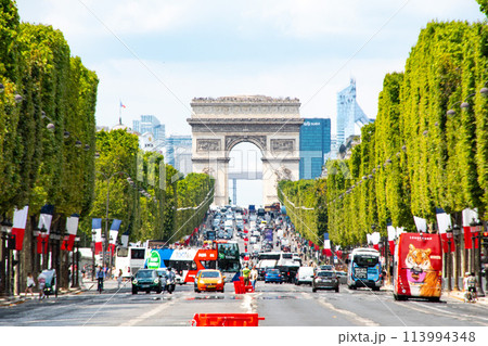 観光都市のフランスのパリの観光名所 113994348