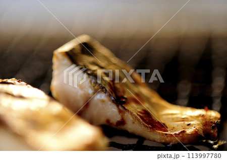 七輪で楽しむ食事 七輪で楽しむ食事 113997780