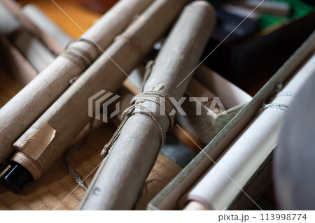 実家の整理をしていて出てきた古い掛け軸 113998774