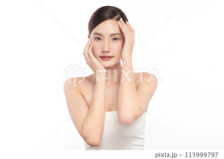 Beautiful young asian woman with clean fresh skin on white background, Face care, Facial treatment, Cosmetology, beauty and spa, Asian women portrait. 113999797