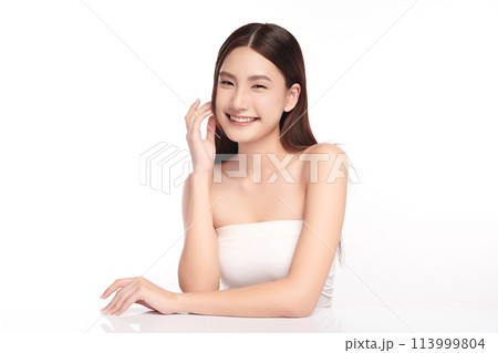 Beautiful young asian woman with clean fresh skin on white background, Face care, Facial treatment, Cosmetology, beauty and spa, Asian women portrait. Beautiful young asian woman with clean fresh skin on white background, Face care, Facial treatment, Cosmetology, beauty and spa, Asian women portrait. 113999804