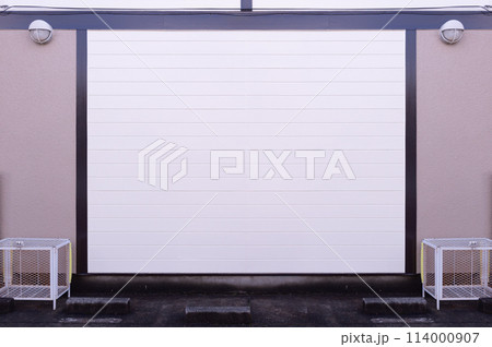 street wall background ,Industrial background, empty grunge urban street with warehouse brick wall 114000907