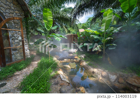 Hot spring water. Onsen. Natural water. 114003119