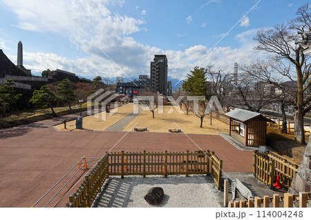 山梨県 甲府市 舞鶴城公園 広場 稲荷櫓からの眺め 山梨県 甲府市 舞鶴城公園 広場 稲荷櫓からの眺め 114004248