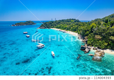 Aerial view of Similan island in Phang Nga, Thailand 114004393