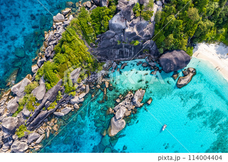 Aerial view of Similan island in Phang Nga, Thailand 114004404