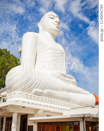 Bahirawakanda Vihara Buddha Statue 114004784