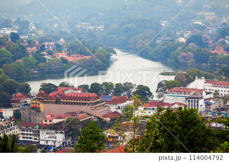 Kandy Lake and city 114004792