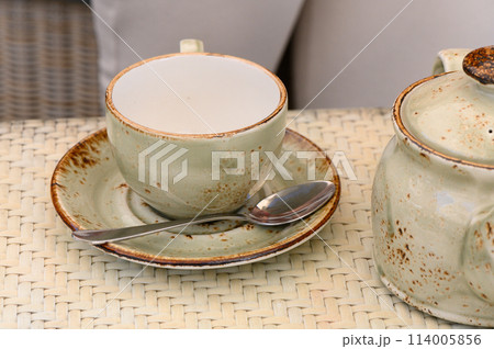 tea cup on the table in a cafe 114005856