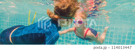 Kids having fun playing underwater in swimming pool on summer vacation BANNER, LONG FORMAT 114013447