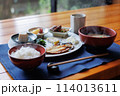 美味しい伝統的な和風朝食 114013611