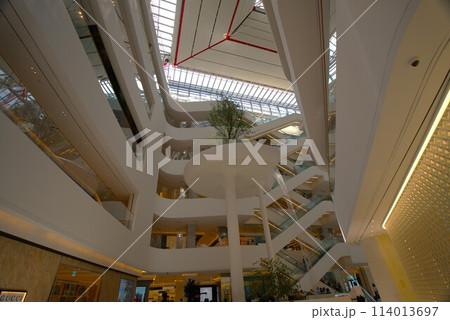 interior design of modern style department store building  114013697