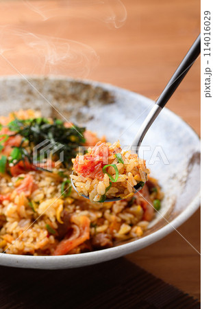 キムチ炒飯 114016029
