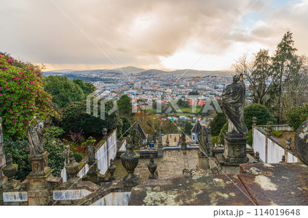 世界遺産、ブラガ・ボンジェズス教会、ポルトガル、BRAGA,PORTUGAL 114019648