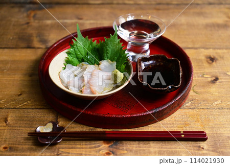 平目のおぼろ昆布締め 114021930