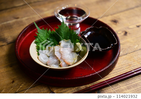 平目のおぼろ昆布締め 114021932