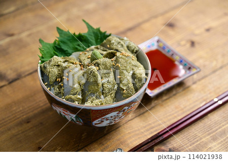 鯛のおぼろ昆布〆丼 114021938