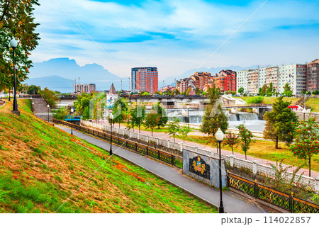 Terek river embankment in Vladikavkazの写真素材 [114022857] - PIXTA