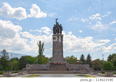 The Monument to the Soviet Army in Sofia 114023596