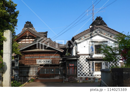 東洋のフレスコ画 鏝絵で飾られた米蔵(新潟県長岡市) 東洋のフレスコ画 鏝絵で飾られた米蔵(新潟県長岡市) 114025389