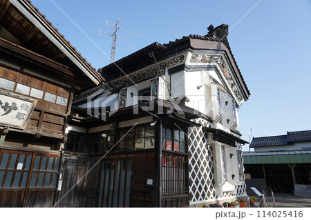 東洋のフレスコ画 鏝絵で飾られた米蔵(新潟県長岡市) 東洋のフレスコ画 鏝絵で飾られた米蔵(新潟県長岡市) 114025416