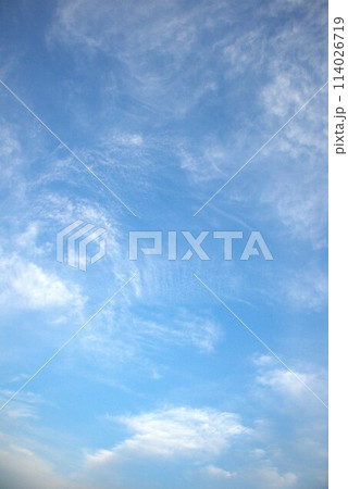 雲の多い空 雲の多い空 114026719