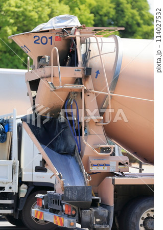 アジテータトラック(コンクリートミキサー車) アジテータトラック(コンクリートミキサー車) 114027532