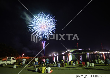 大分市(佐賀関町) 佐賀関納涼花火大会 大分市(佐賀関町) 佐賀関納涼花火大会 114028599
