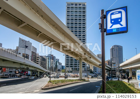 東京都港区の赤坂見附交差点 114029153