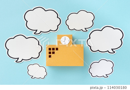 校舎と吹き出し　学校の評判　校舎　吹き出し　評判 114030180