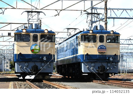 車両基地に停車するEF65形電気機関車（津軽とあけぼの） 114032135